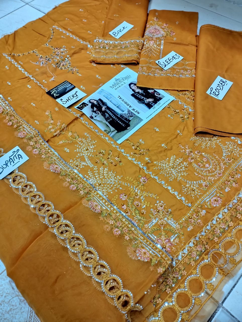 Maria.B Ring Dupatta Luxury Embroidered 3-Piece Suit